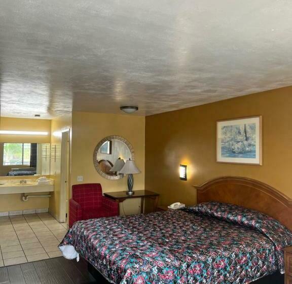 בית מלון כפרי Sunpark Inn & Suites