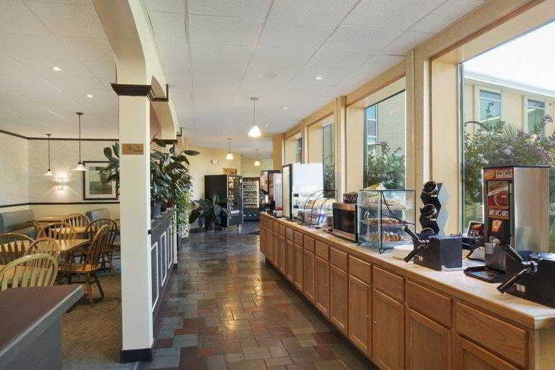 فندق Surestay Plus  By Best Western Syracuse Airport