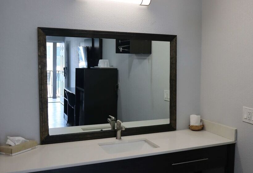 Motel 6san Diego, Ca  Southbay