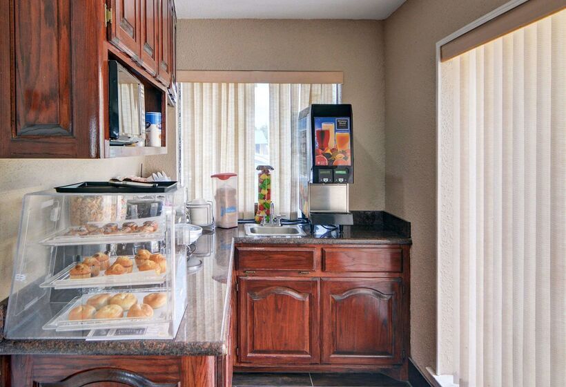 모텔 Loyalty Inn Gainesville