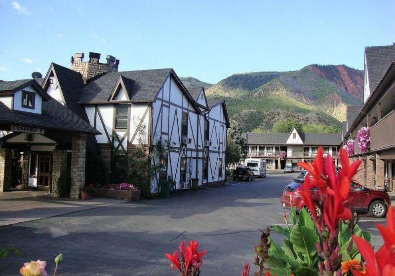 モーテル Silver Spruce Inn