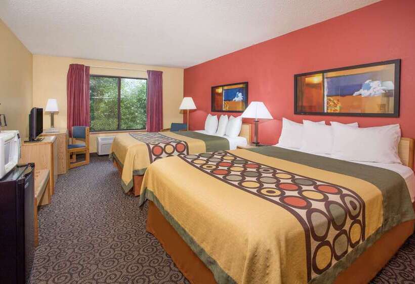 مُتل Super 8 By Wyndham Appleton