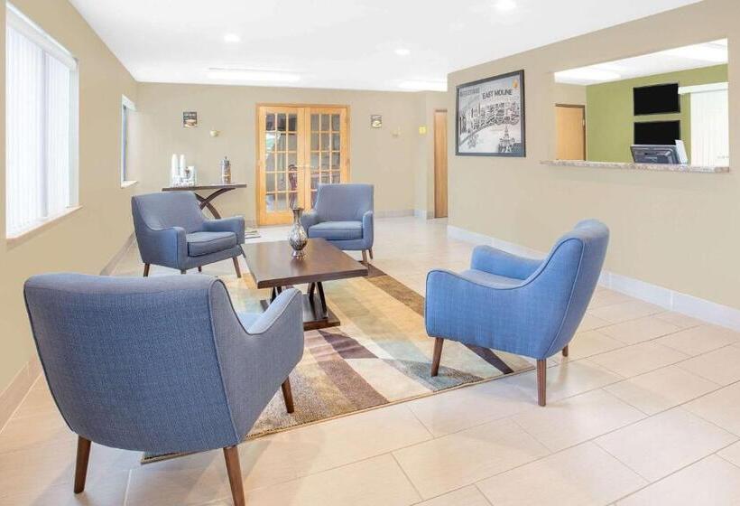 مُتل Super 8 By Wyndham East Moline