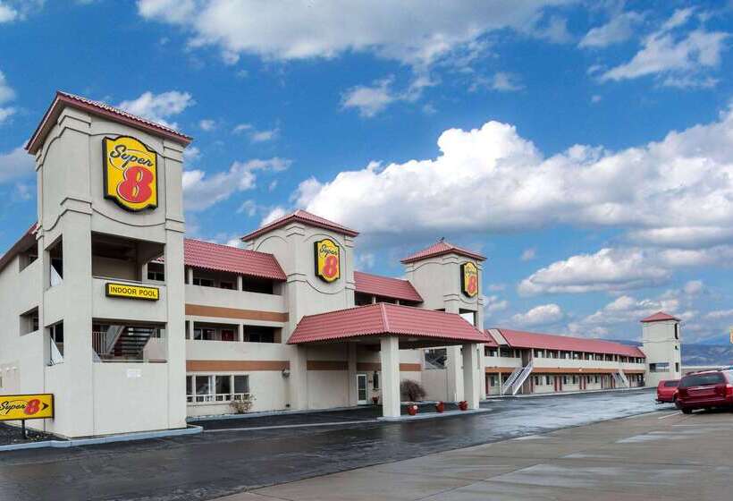 모텔 Super 8 By Wyndham Fernley