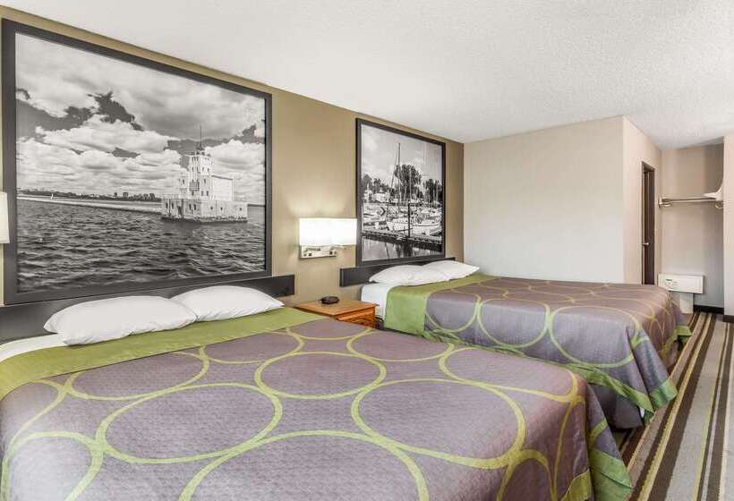 汽车旅馆  Super 8 By Wyndham Green Bay Near Stadium