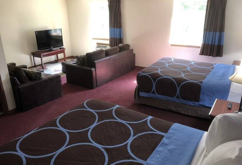 فندق على الطريق Super 8 By Wyndham Lewiston