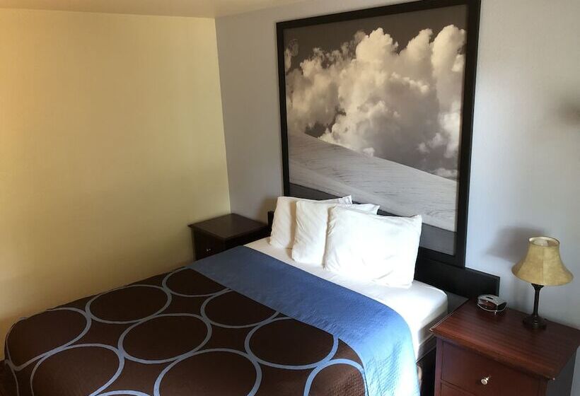 فندق على الطريق Super 8 By Wyndham Lewiston