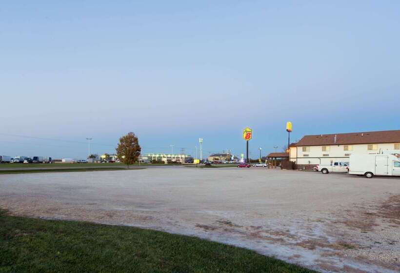 汽车旅馆  Super 8 By Wyndham Mendota Near I 39