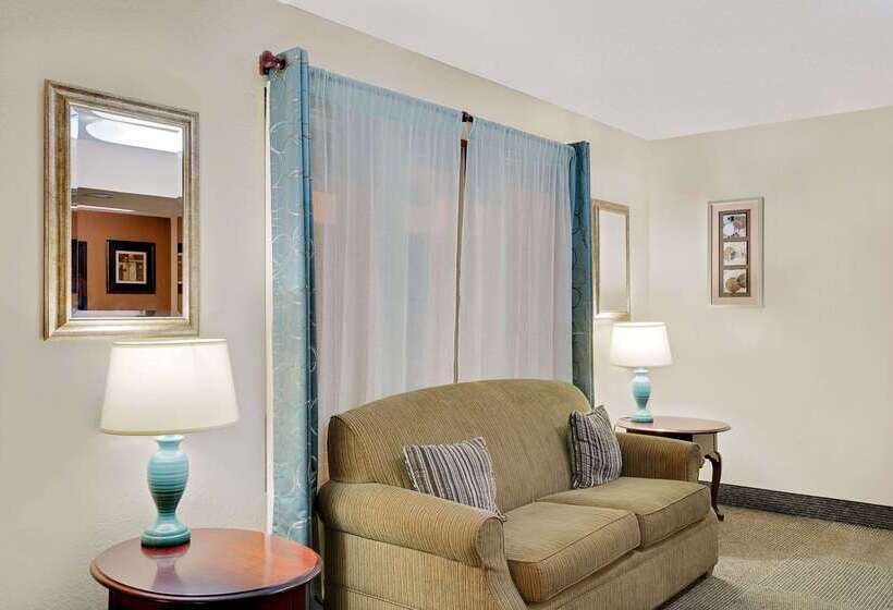 فندق على الطريق Super 8 By Wyndham Newburgh/west Point Stewart Intl Airport