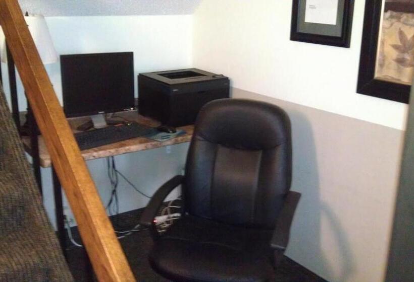 فندق على الطريق Super 8 By Wyndham Newburgh/west Point Stewart Intl Airport