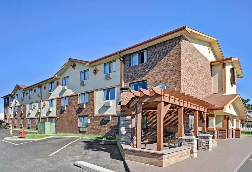 מוטל Super 8 By Wyndham Roseville/detroit Area