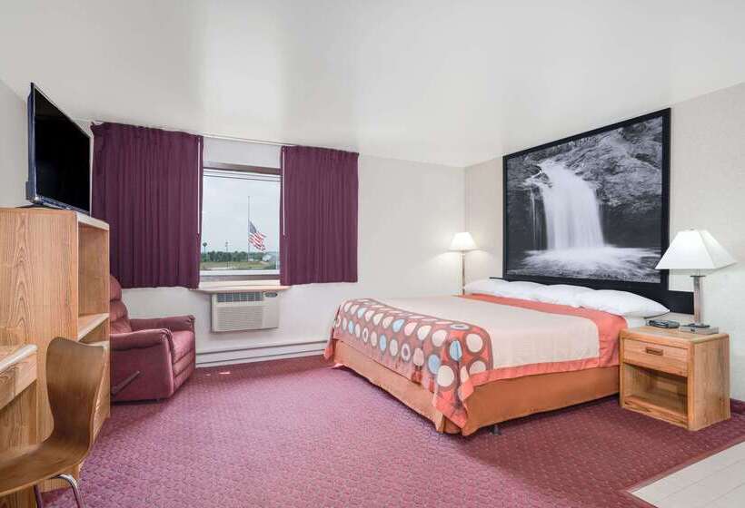 فندق على الطريق Super 8 By Wyndham Tomah Wisconsin