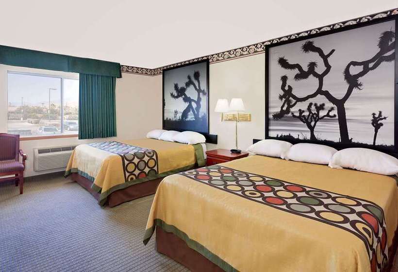 汽车旅馆  Super 8 By Wyndham Yucca Val/joshua Tree Nat Pk Area