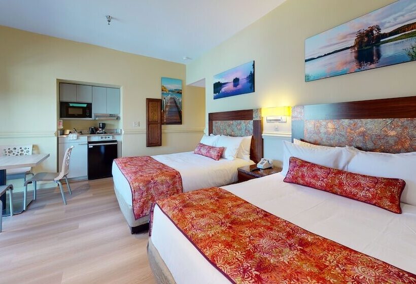 مُتل Surfside On The Lake