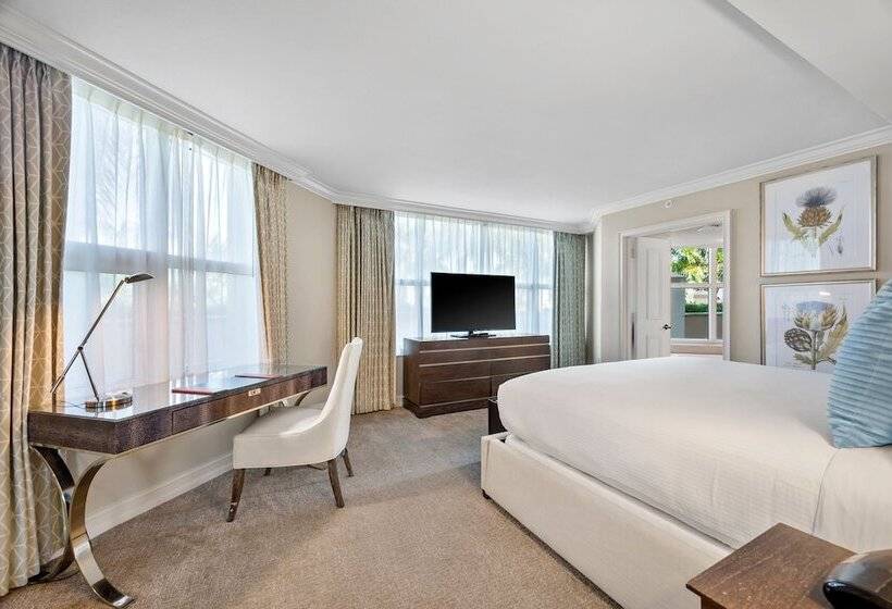 منتجع Marco Beach Ocean Suites
