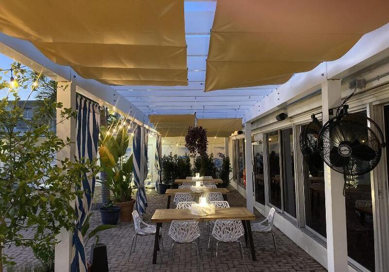 Skipjack Resort & Marina