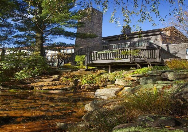 Split Rock Resort
