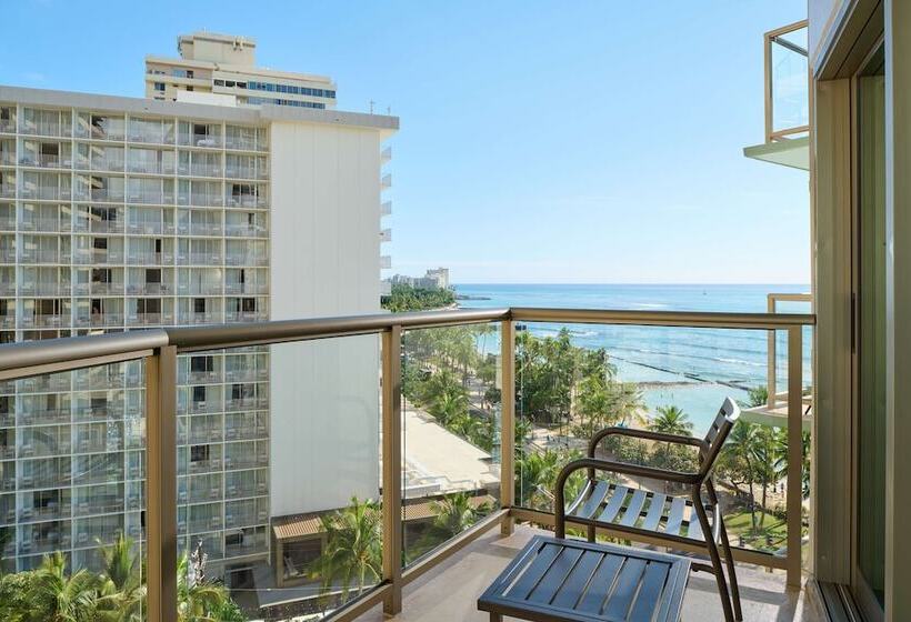 בית מלון כפרי Aston Waikiki Circle