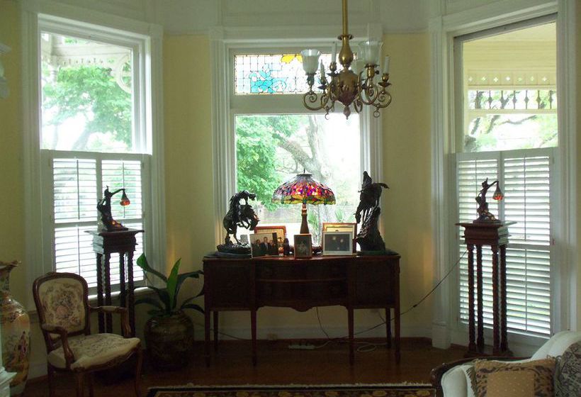 هتل Berney Fly Bed And Breakfast