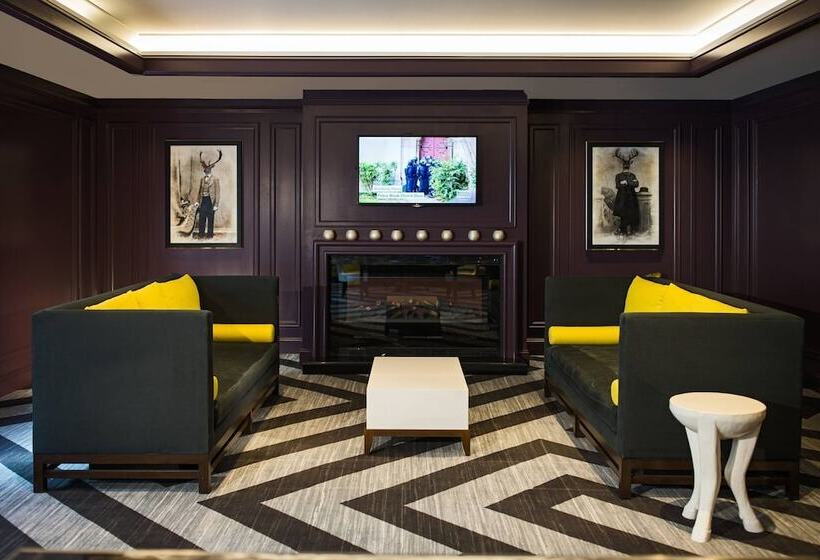 هتل Courtyard By Marriott Boston Downtown