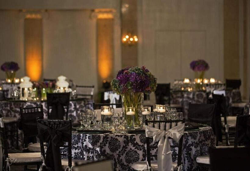 هتل Courtyard By Marriott Boston Downtown