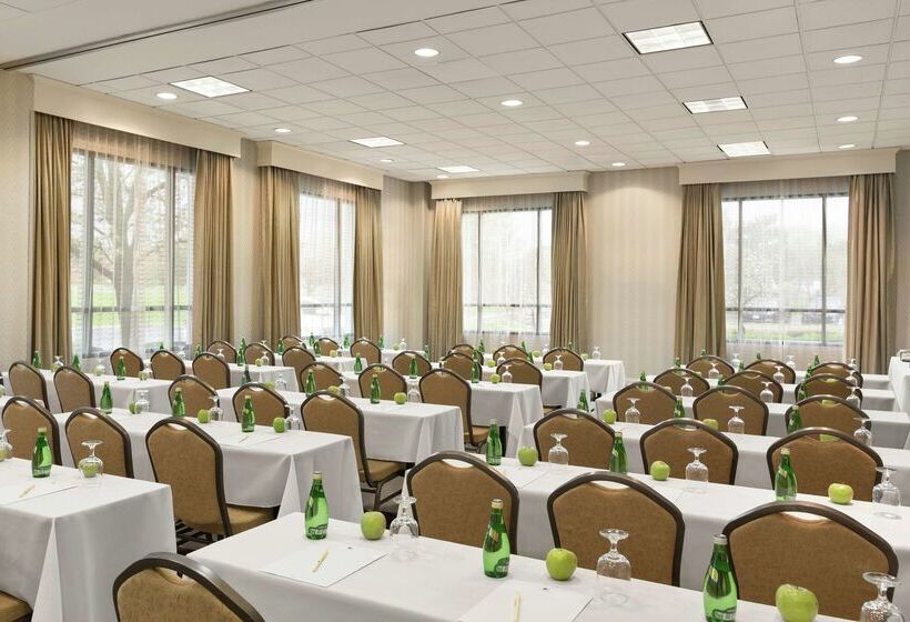 בית מלון כפרי Doubletree By Hilton  Detroit  Novi