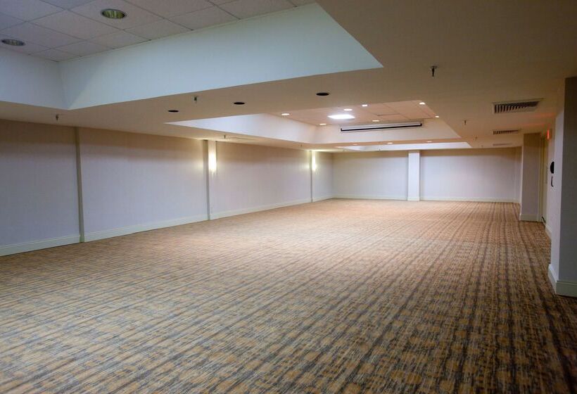 هتل Wyndham Midland Downtown