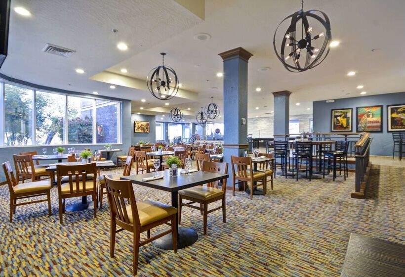 فندق Doubletree By Hilton Phoenix North