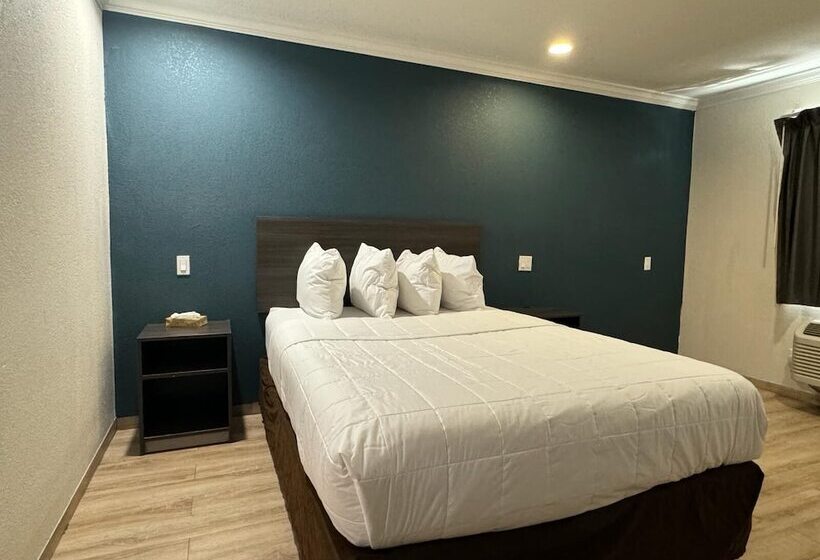호텔 Baymont By Wyndham Bakersfield