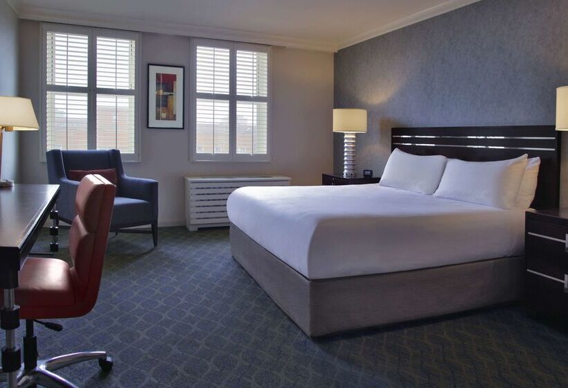 호텔 Hilton Orrington / Evanston