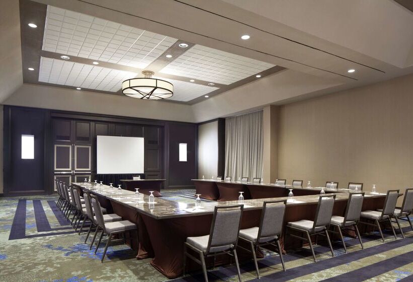בית מלון כפרי Hilton Parsippany