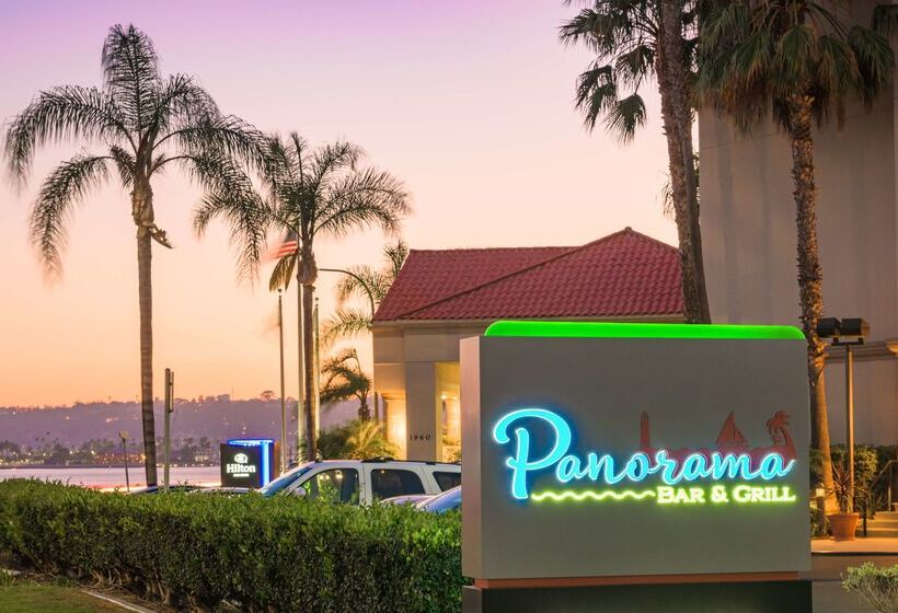 هتل Hilton San Diego Airport/harbor Island