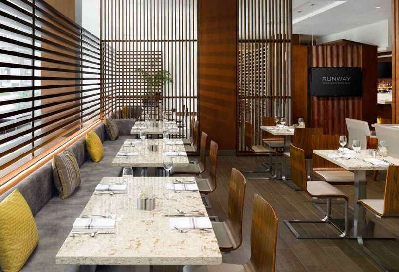 酒店 Hilton Woodland Hills / Los Angeles