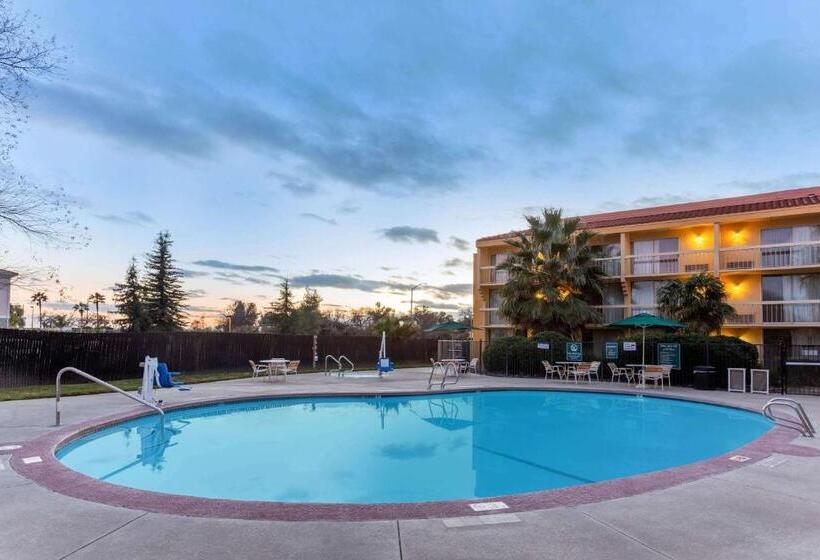 فندق La Quinta By Wyndham Redding