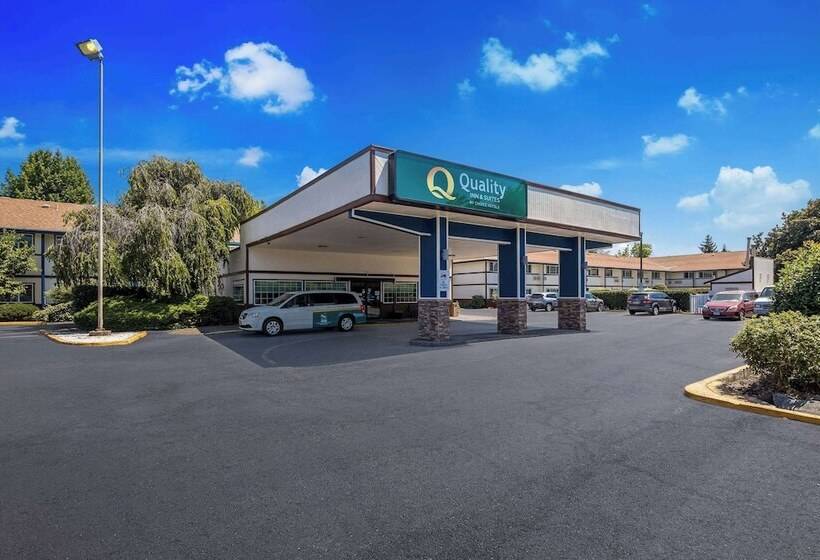 هتل Quality Inn & Suites Medford Airport