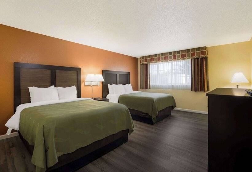 هتل Quality Inn & Suites Medford Airport