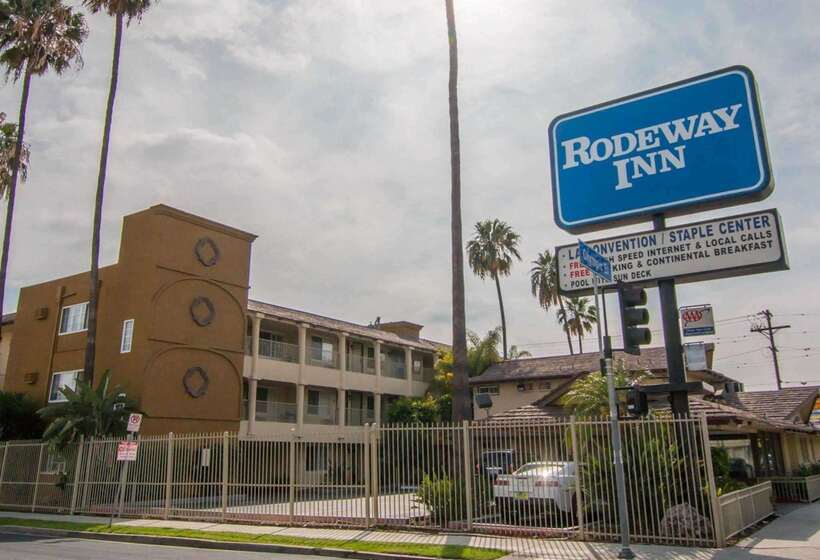 فندق Rodeway Inn Convention Center