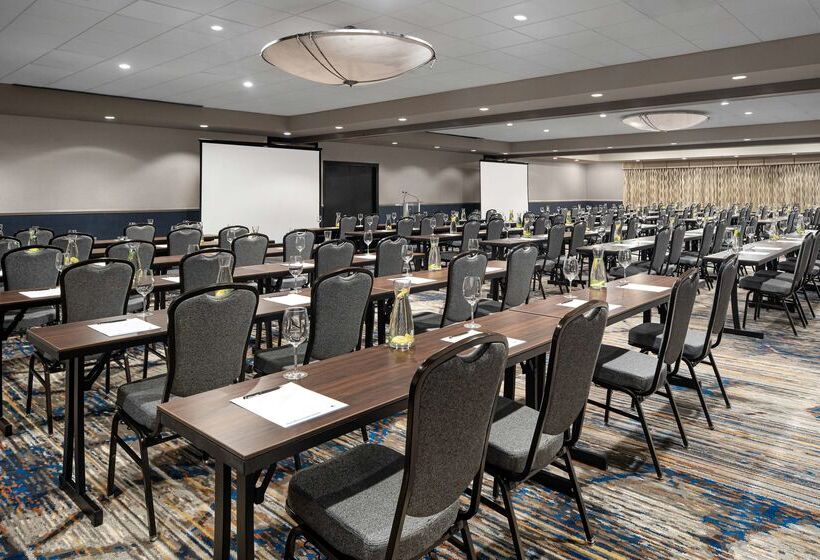 فندق The Alloy King Of Prussia   A Doubletree By Hilton