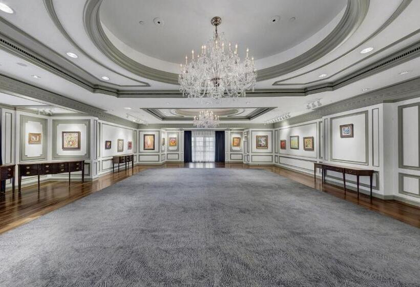 فندق The Henry, Autograph Collection