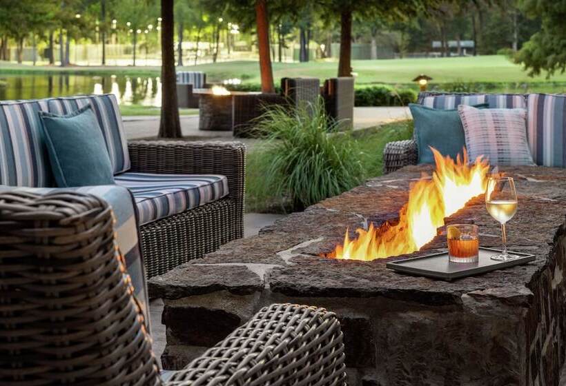 هتل The Woodlands Resort, Curio Collection By Hilton