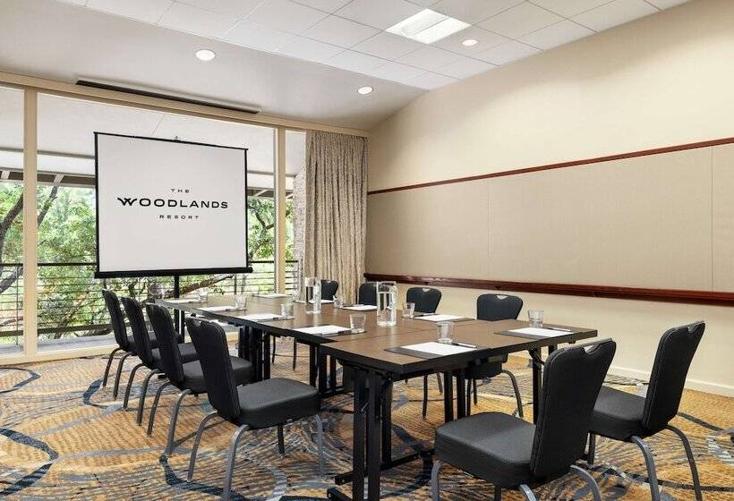 هتل The Woodlands Resort, Curio Collection By Hilton