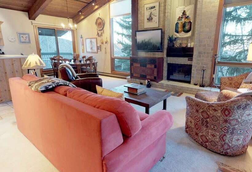 هتل Top Of The Village   Coraltree Residence Collection