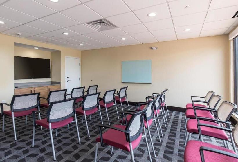 فندق Towneplace Suites Irvine Lake Forest