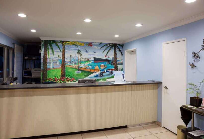 호텔 Travelodge By Wyndham Long Beach Convention Center
