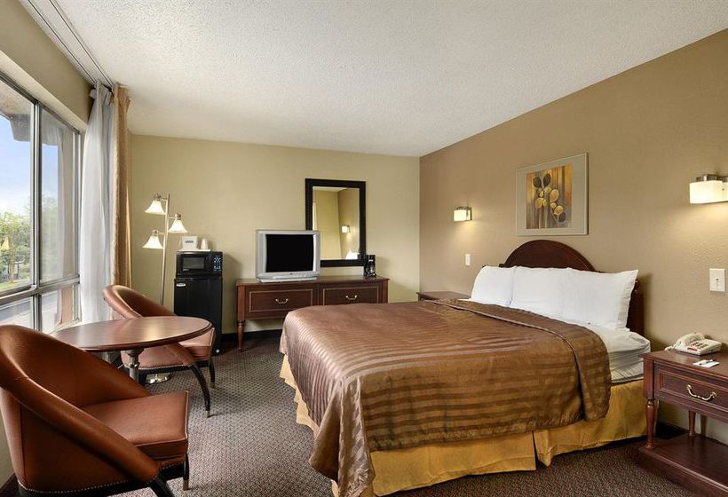 Отель Travelodge Seattle University