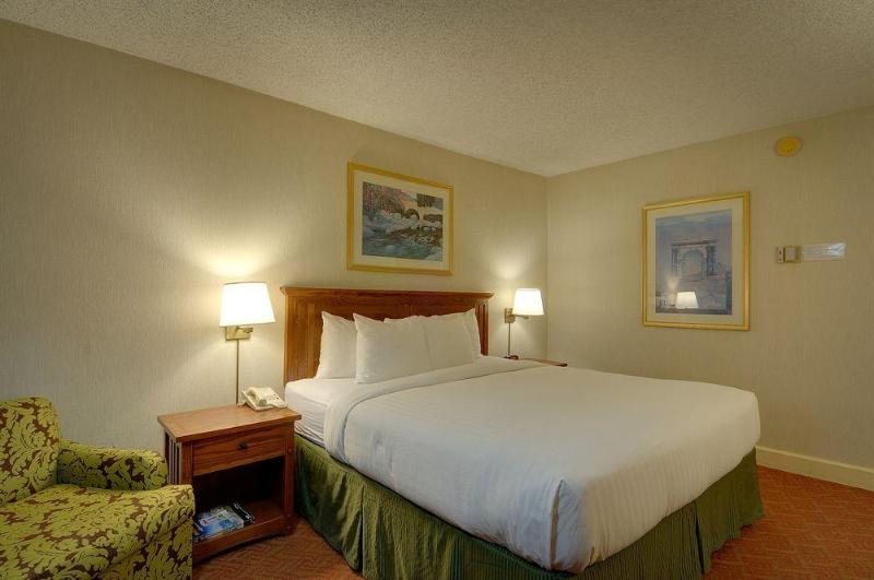 هتل Vagabond Inn Executive San Francisco Airport