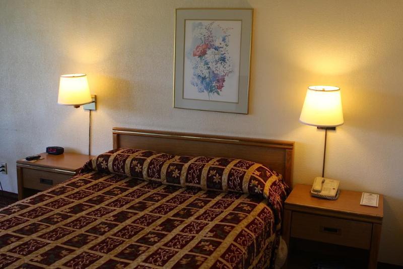 בית מלון כפרי Vagabond Inn San Luis Obispo