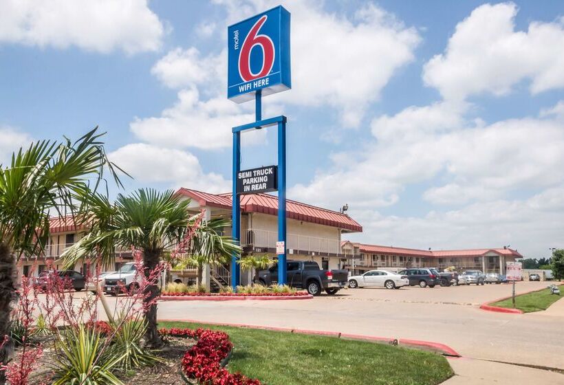 Motel 6mesquite, Tx  Rodeo  Convention Ctr