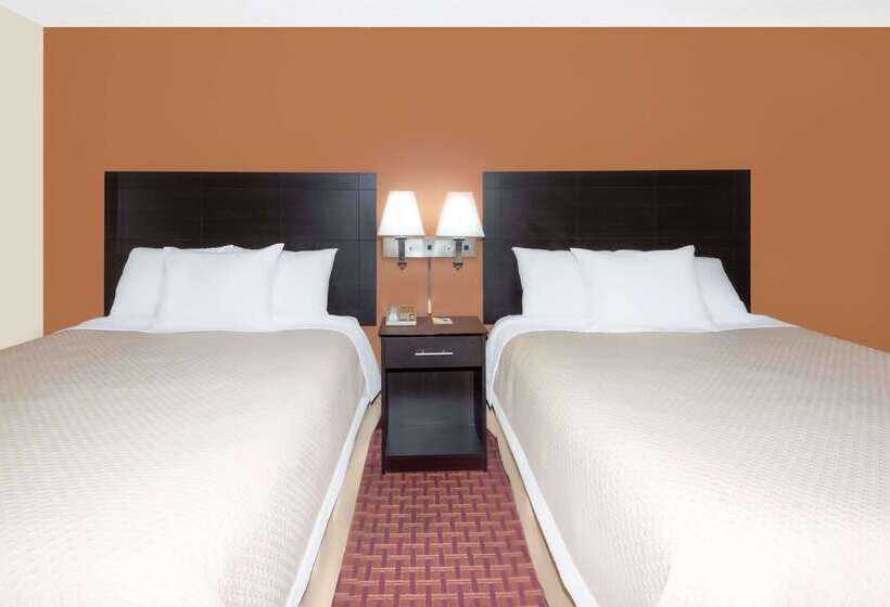 فندق على الطريق Days Inn By Wyndham Ames