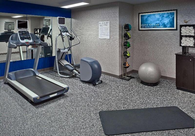 اقامتگاه Sonesta Es Suites Ann Arbor